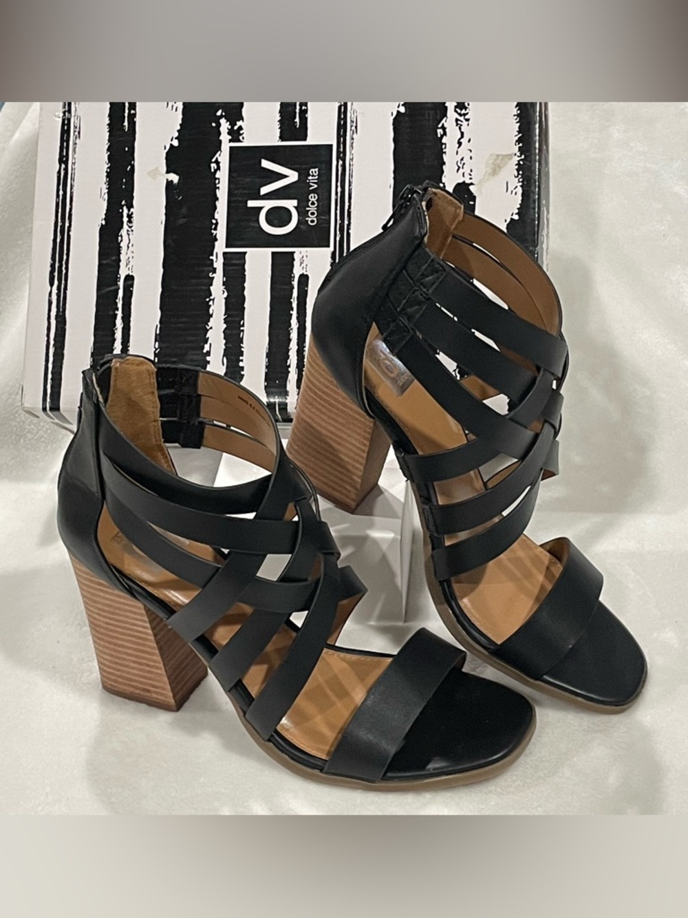 Dolce Vita Cluster Black Gladiator Strappy Block Heel Sandal Sz 9.5 BNWB - Picture 8 of 9
